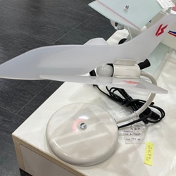 Lámpara de Mesilla de Avión - Imagen 1